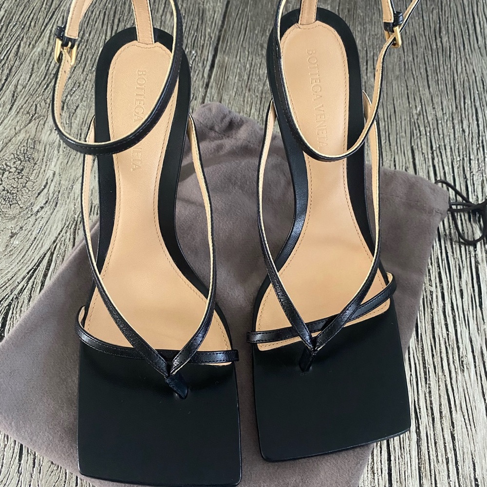 Bottega Veneta stretch strap sandal